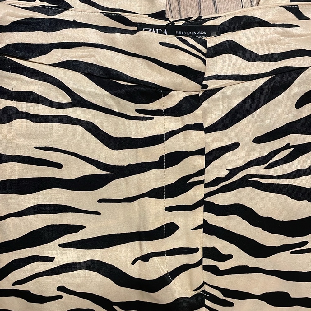 Zara zebra print pants NWOT high waisted - Picture 5 of 5